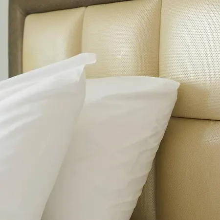 Beachside Apartment-pool-parking Appartement *